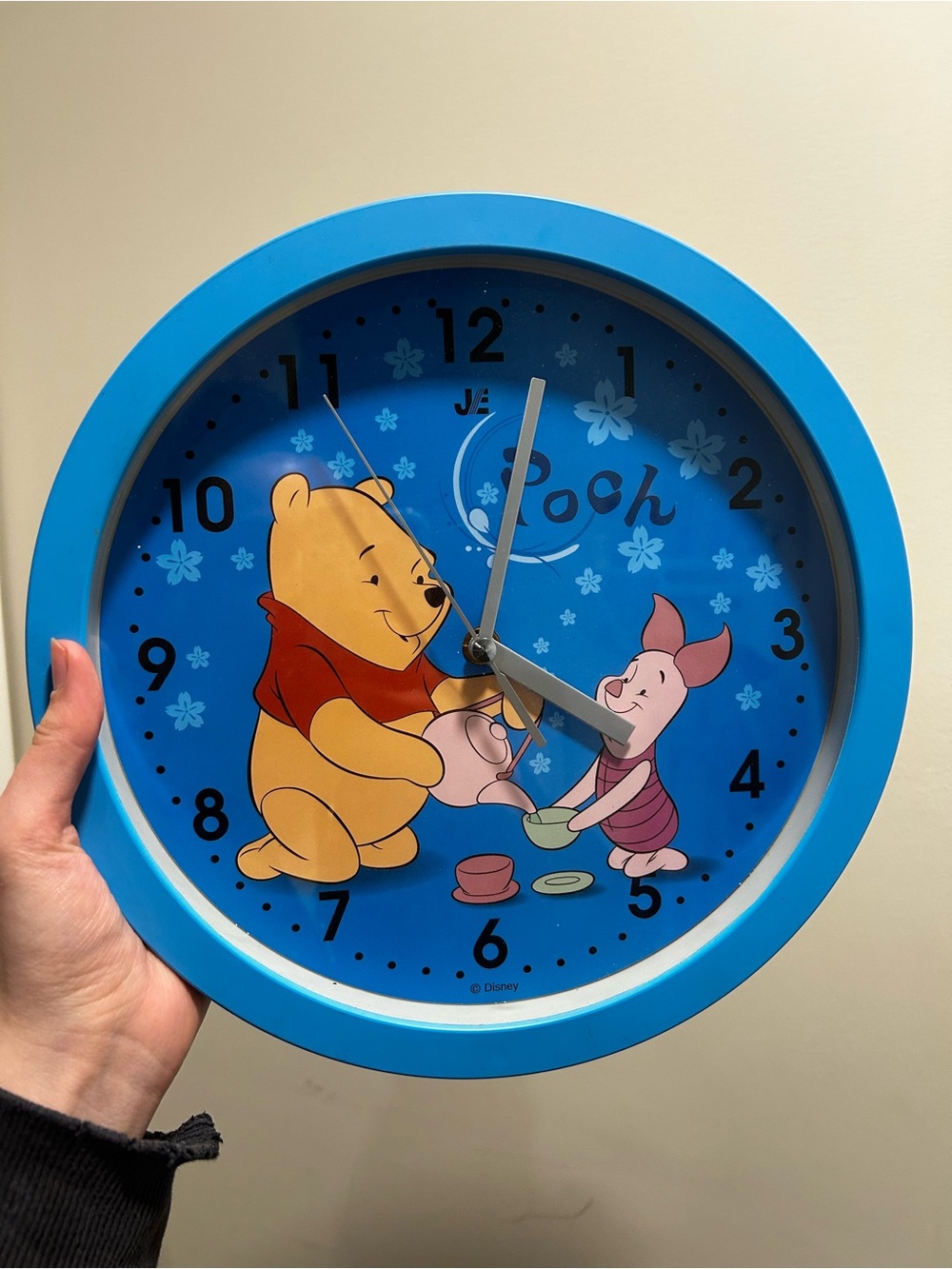 Winnie the Pooh and Piglet Blue Tea Time Clock RARE